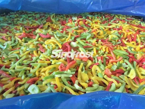 Castañas de agua en dados IQF, Castañas de agua en dados congeladas, Dados de castañas de agua IQF, Dados de castañas de agua congeladas (también disponibles en rodajas y tiras)